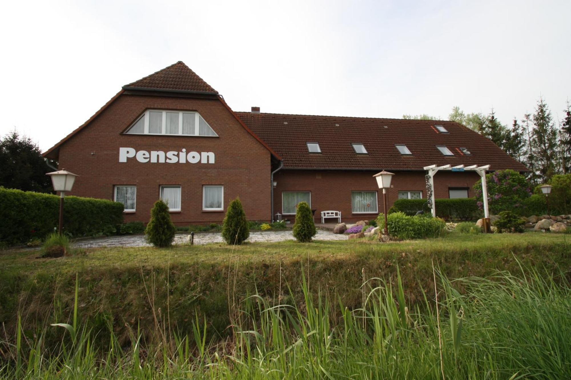 Hirschburg Pension Vorm Darss מראה חיצוני תמונה
